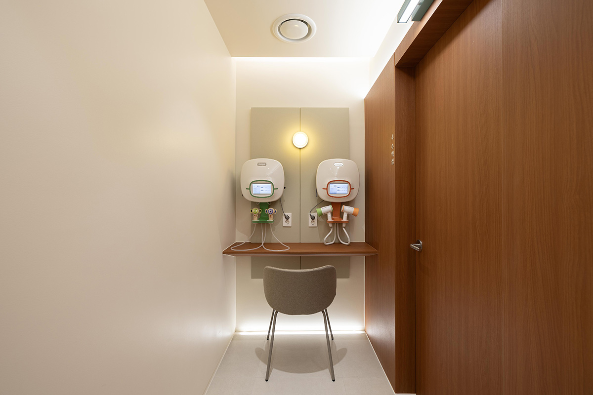 온힐 가정의학과 내부 인테리어-8