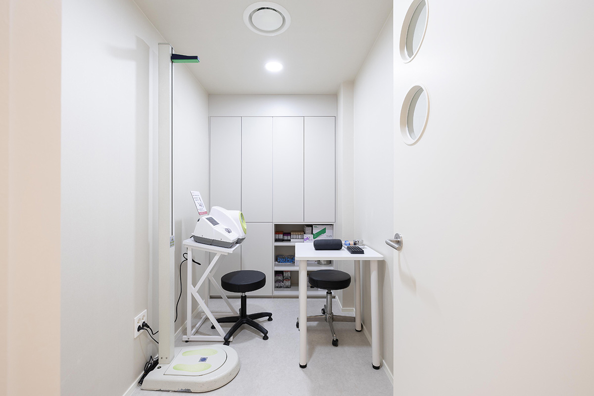 온힐 가정의학과 내부 인테리어-9